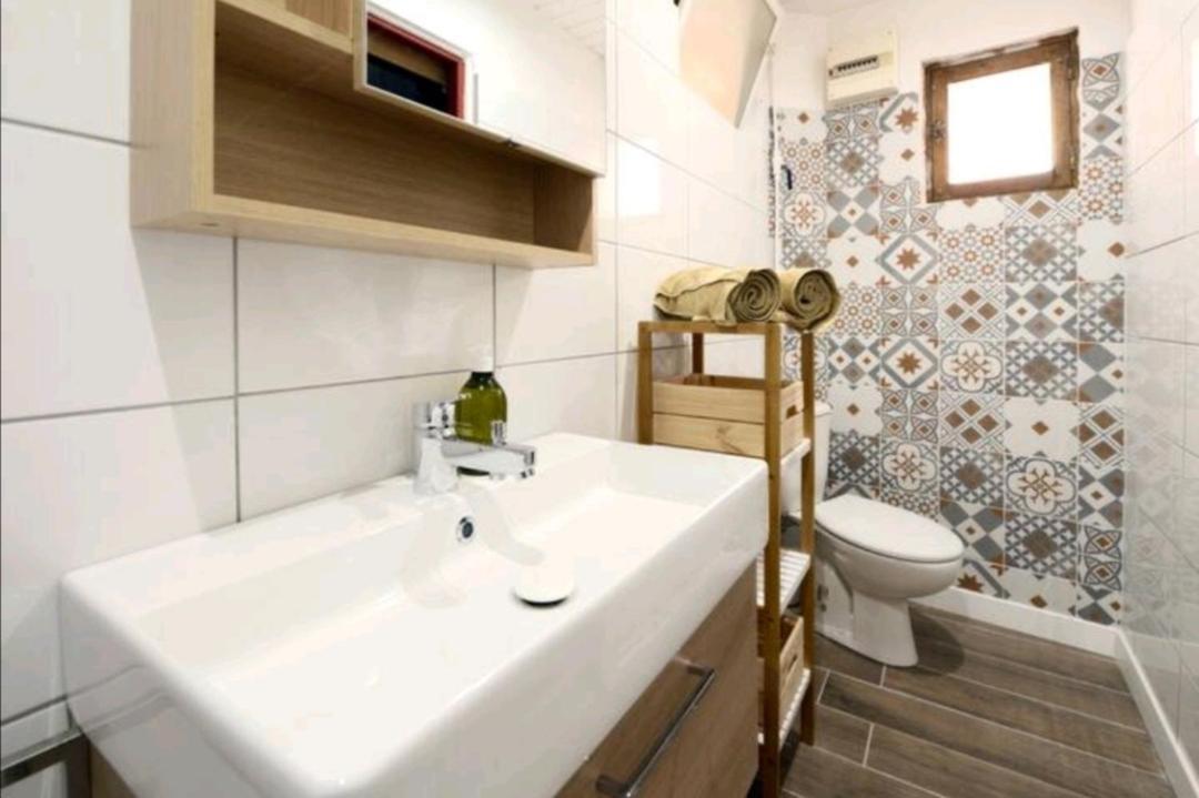 Studio Idealement Place, Calanques Et Centre Ville La Ciotat Luaran gambar