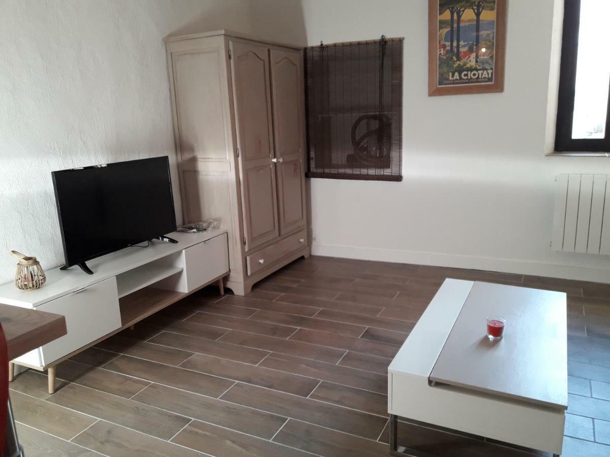 Studio Idealement Place, Calanques Et Centre Ville La Ciotat Luaran gambar