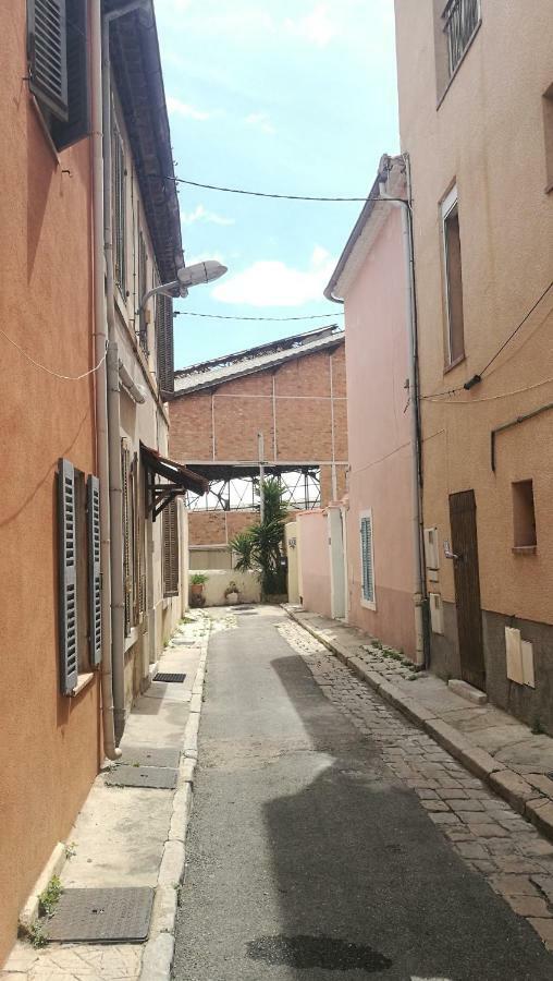 Studio Idealement Place, Calanques Et Centre Ville La Ciotat Luaran gambar